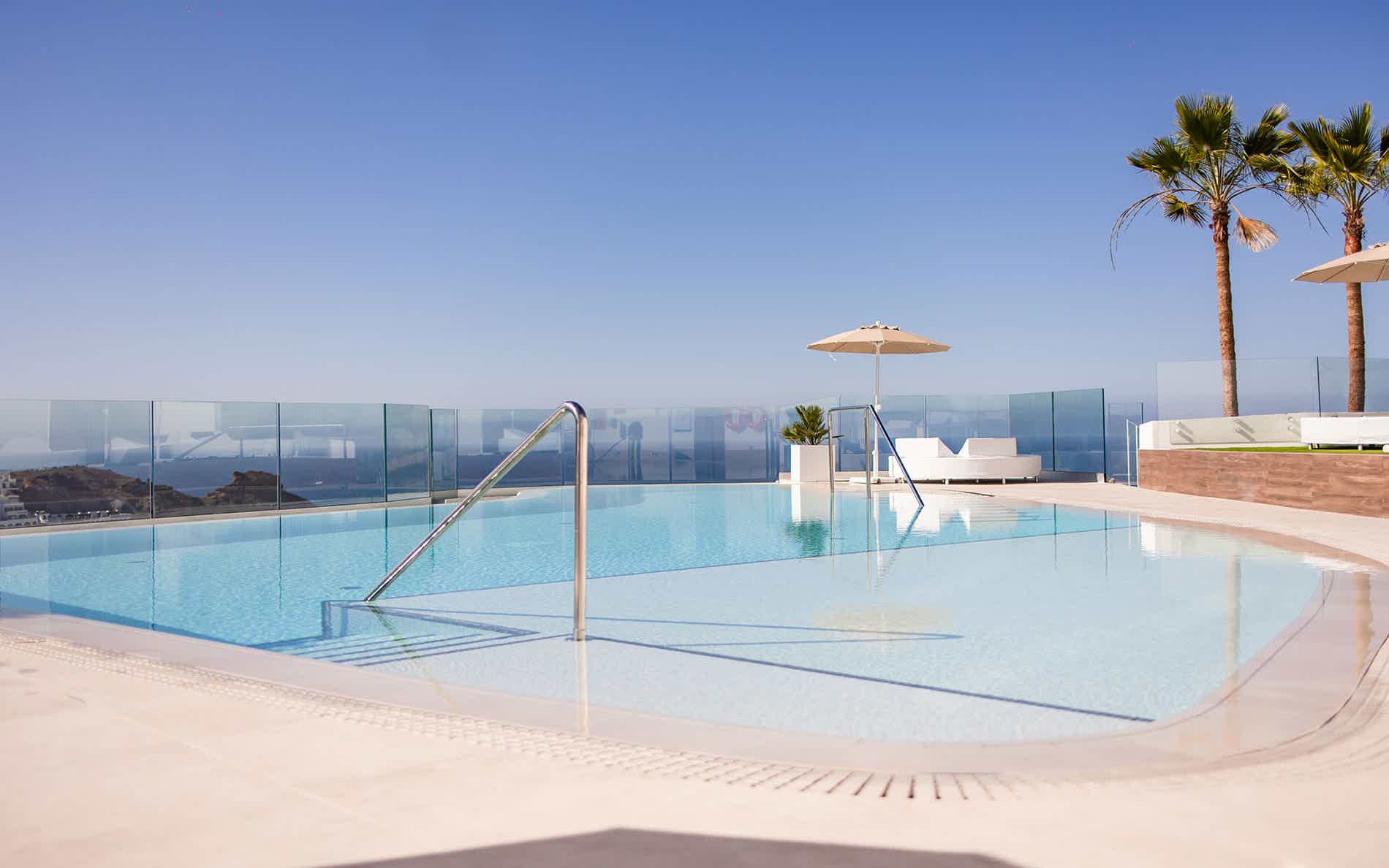 Servatur Hartaguna-Adults Only